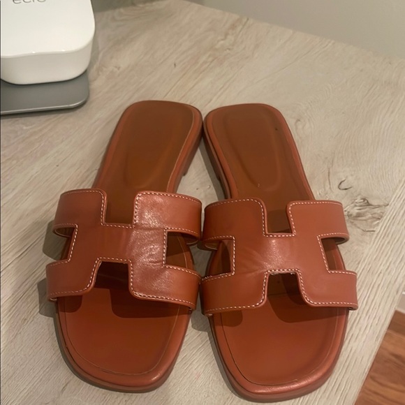 Women's Tan Slide Sandals - Picture 1 of 3